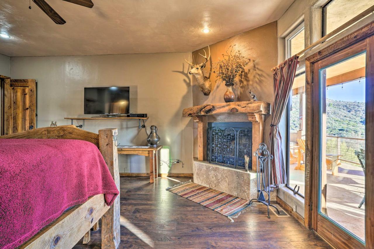 Adobe Arizona Home With Mountain Views And Grill Space Dewey-Humboldt Buitenkant foto